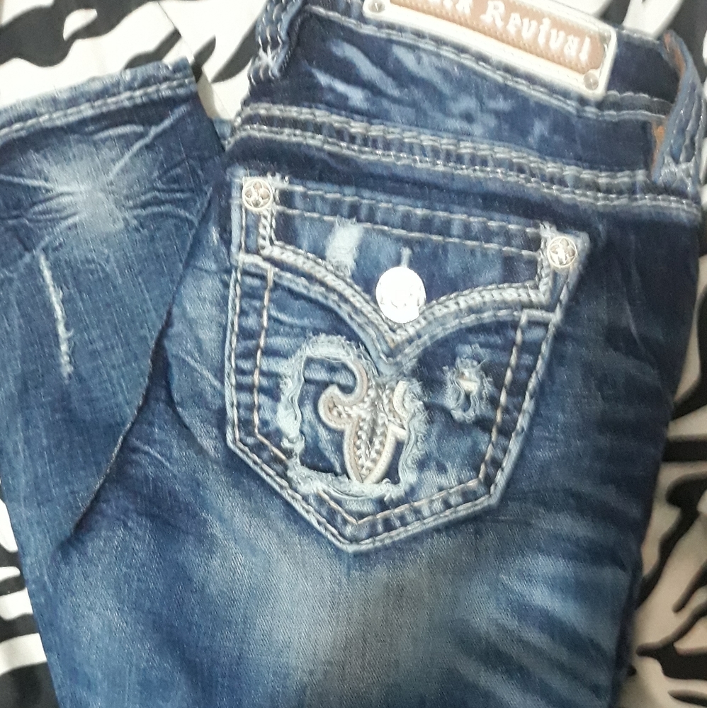 Mid rise ankle skinny rocks